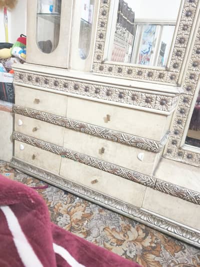 chinyoti dressing table