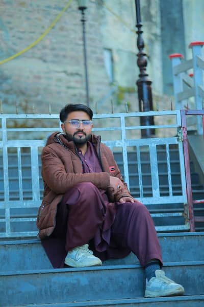 agar Kisi ko driver ki zarorat ha