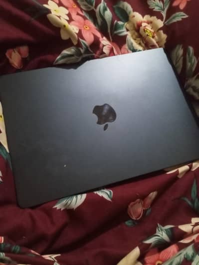 MacBook m2 air 16/512 13