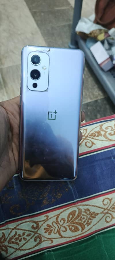One plus 9-5G . 128Gb Argent Sale