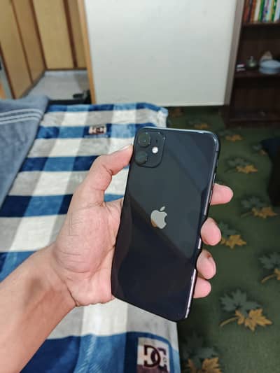 iphone 11 water pack with charger all ok