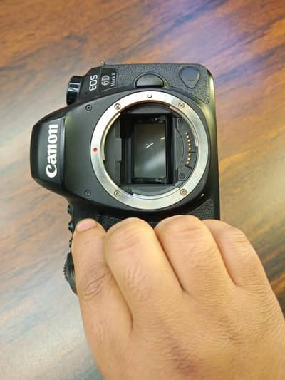 Canon Eos 6D Mark ii with 24- 70mm Lens Full Frame