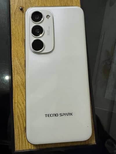 Tecno spark 60 pro plus