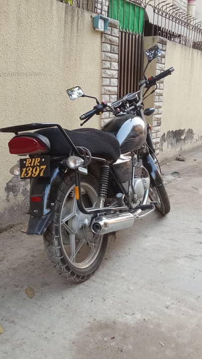SUZUKI GS 150 SE FOR URGENT SALE IN GENUINE CONDITION.  in