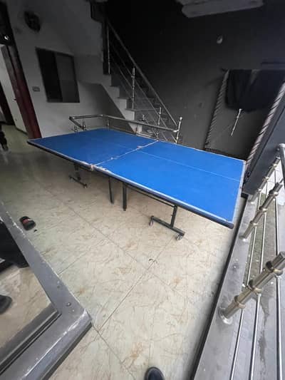 Table Tennis with side hooks and center net
