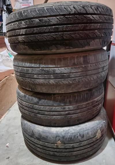 Car four Tyres 195/65/15