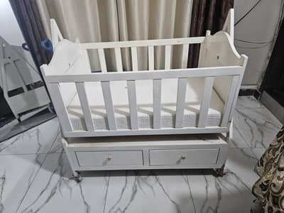 Baby swing/cot