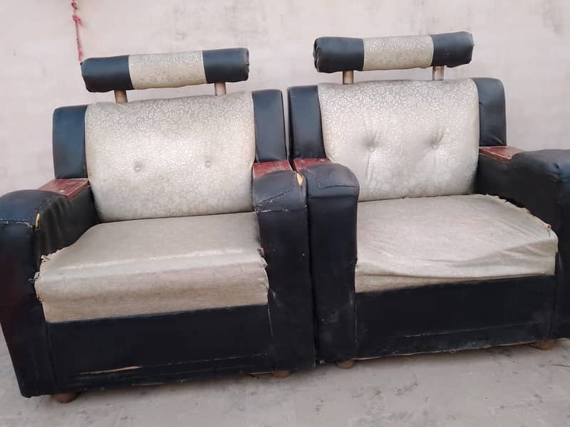 ایک عدد صوفہ سیٹ استعمال شدہ 7