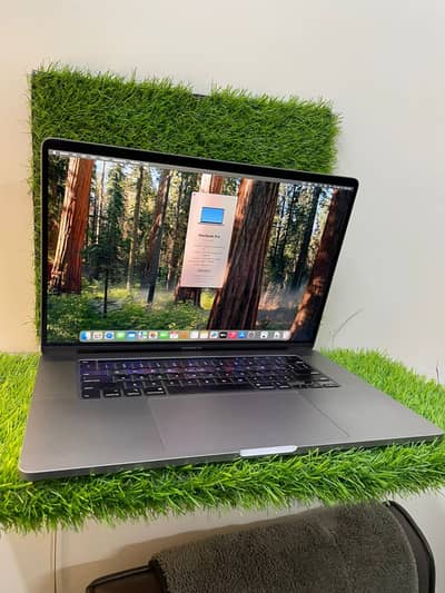Apple MacBook pro 2019 16 inch core i9