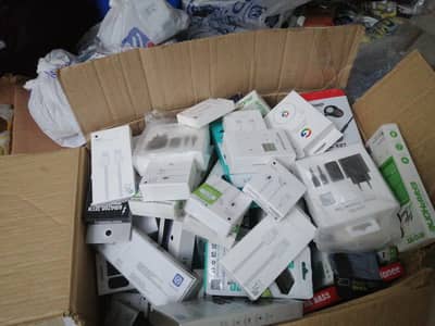 All mobile Accessories Available in  good pruce