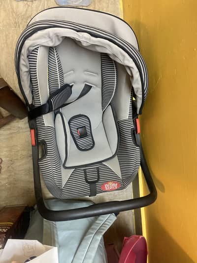 Baby cot in good condition bright star brand