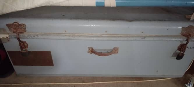 my trunk for sale in good condition