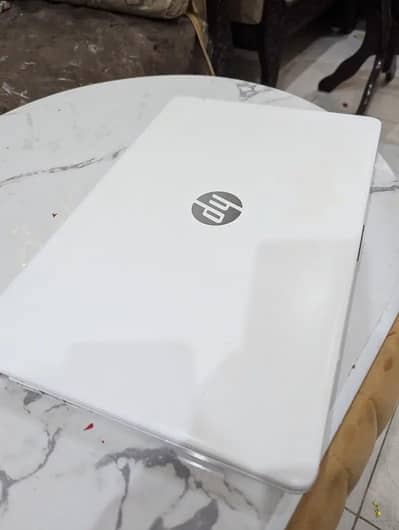  Core i3 7th Gen Laptop – Fast & Powerful 