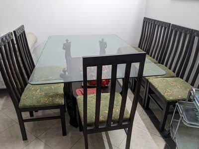 Dinning table for sale