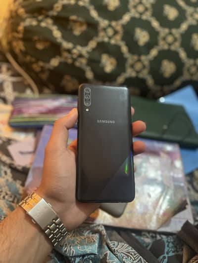 Samsung A30s
