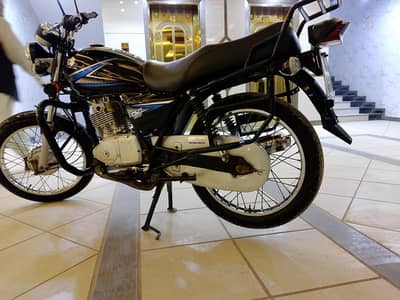 SUZUKI GS-150 MODEL 2024