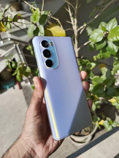 Motorola edge 30 pro Official PTA Approved 8/128 mint condition