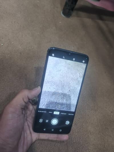 one plus 7 8/256 all ok 10/10 koi masla nhi ba sirf cash mi need ha