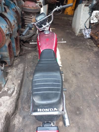 Honda ,CD 70.2018. model