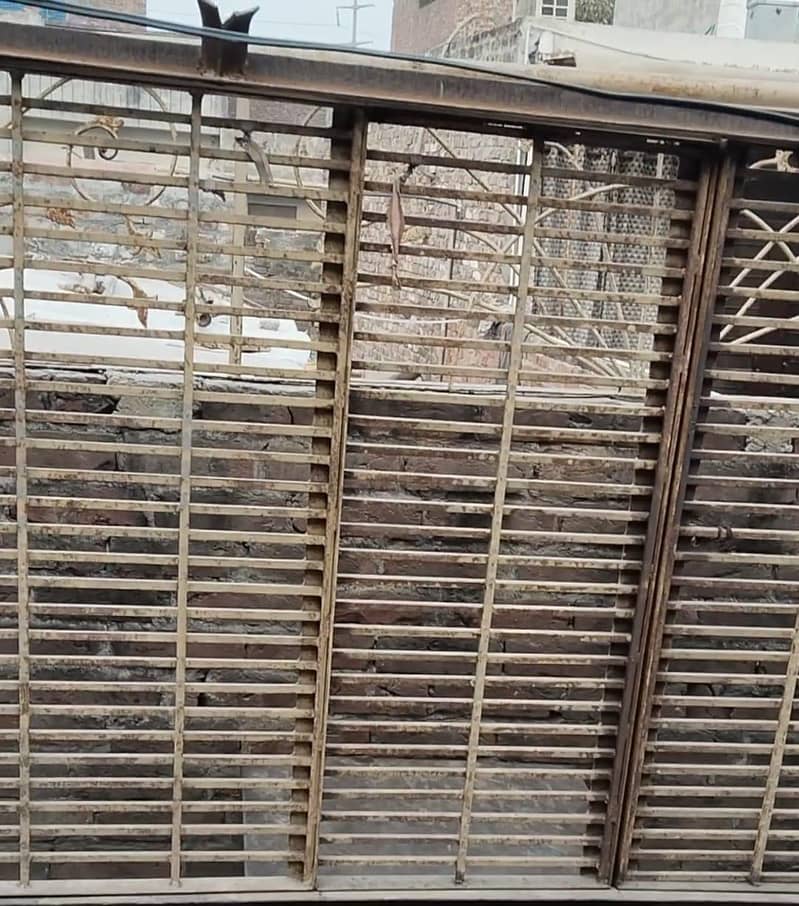 Solid Iron Sariya Grill 2