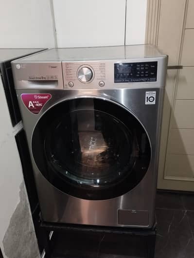 LG Washing Machine – Excellent – Fully Working 10/10.