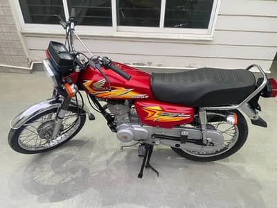 Honda Cg 125 2021 Red color.
