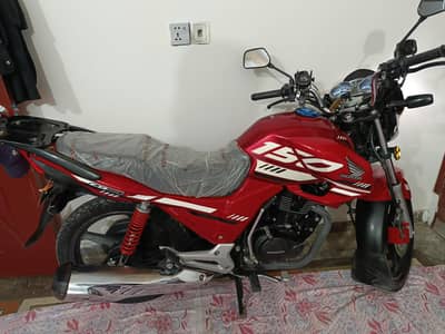 CB150F Red Color Own My Name Karachi number