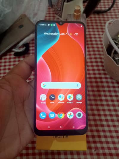 realme c25y 4/64 with box