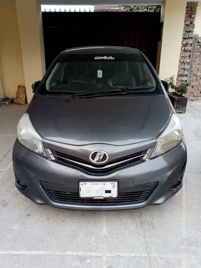 Toyota vitz 2013/2015