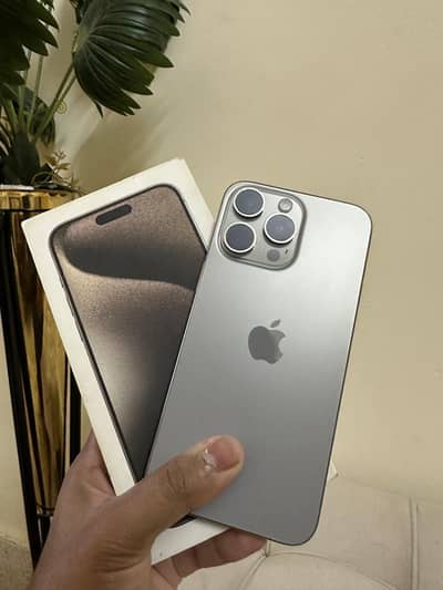 iphone 15promax Natural Titanium