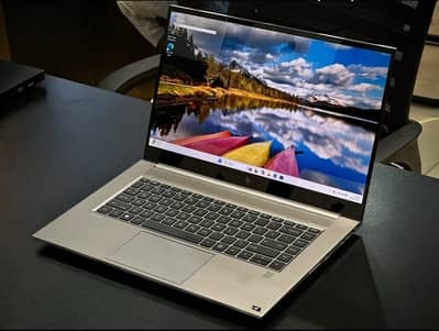 HP ZBook Studio G8 15" i9 11th Gen 11950H CPU 32GB Ram 1TB SSD