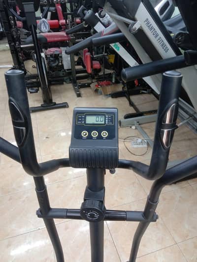2 in 1 elliptical  new condition 10/10 American fitness elliptical