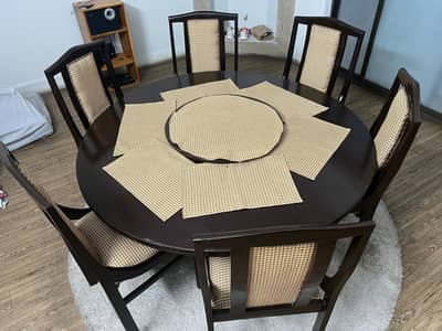 Dining Table & 6 Dining Chairs