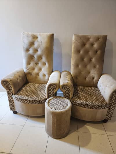 For Sale: Stylish Velvet Chairs Set