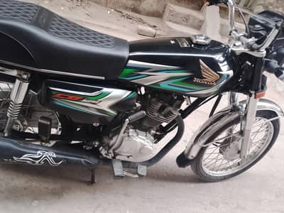 2023 ka sticker ha bs 28 oct 2024 ma number laga ha