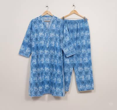 Women 2pcs Ready to wear suits .