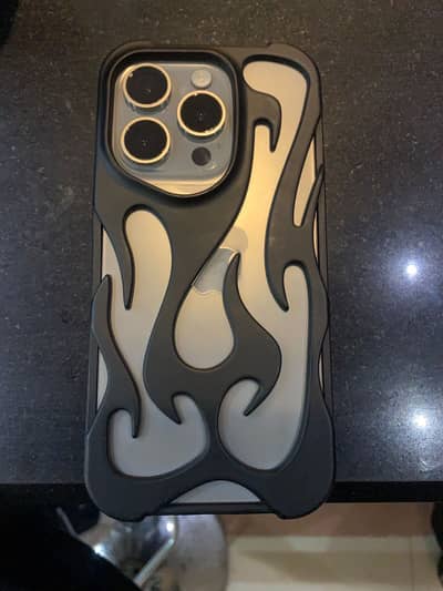 I phone 15 pro jv 256gb