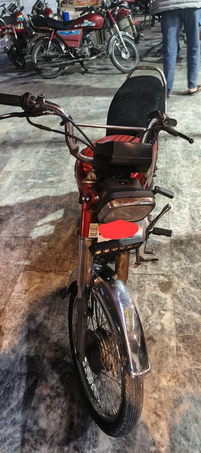 CD 70 best condition  model 2018