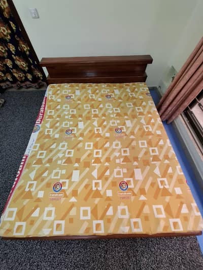 Queen Bed with Mattress