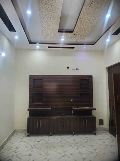 Vip beautiful 5 marla lower portion is available for rent in sabzazar lhr