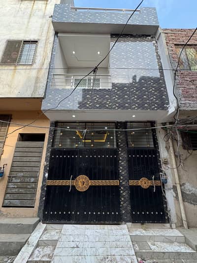 2.5 Marla Brand New Double Storey House Ideal location