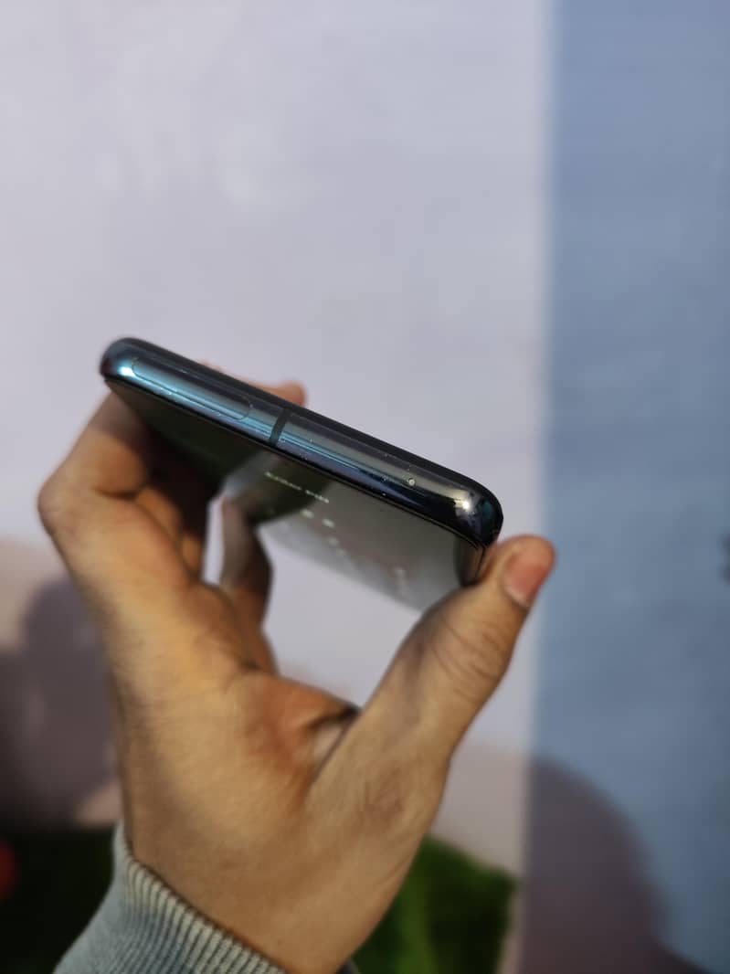 Google Pixel 8 Pro 2