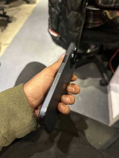 iPhone 15 Pro Max JV / 256GB / 10-10 Condition / Box / Titanium Blue