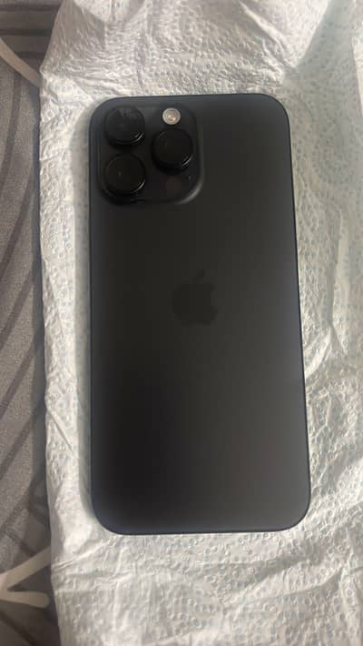 Black 16 pro max 256 GB 100% battery health