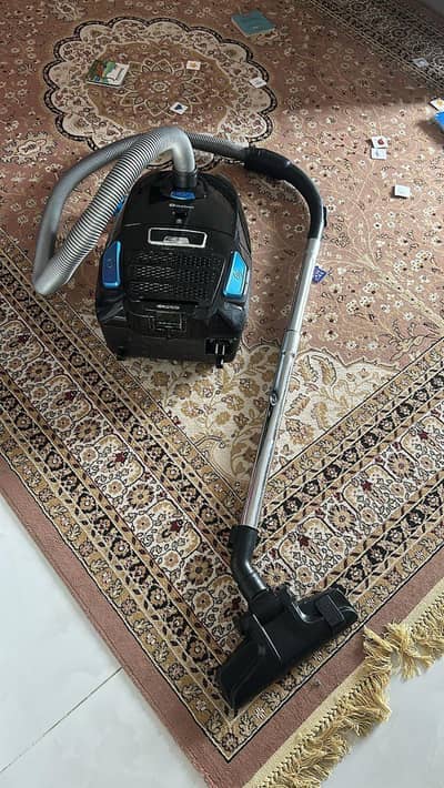Vacuum Cleaner