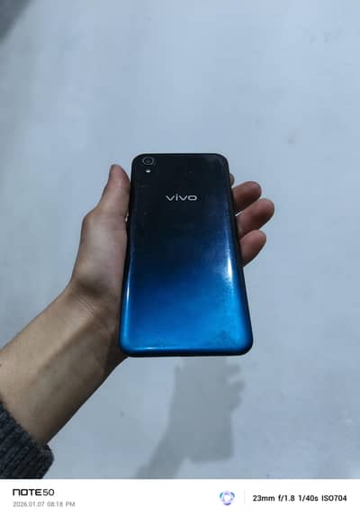 only mobile no charger no box 2/32 GB