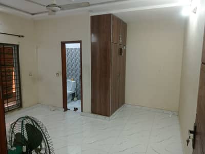 2.5 Marla Triple Storey Full House Available For Rent (Ghousia Colony)