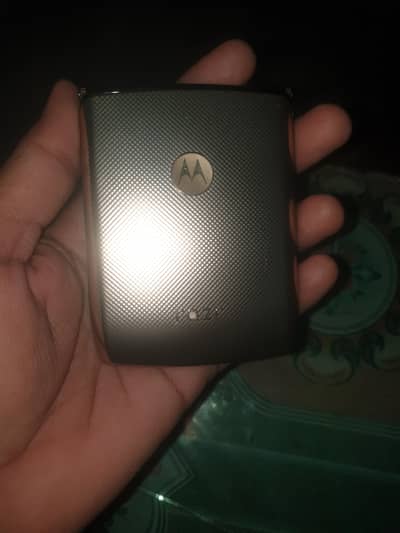 *Motorolla Razr 5G Exchange Possible*