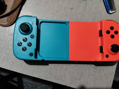 mobile gaming controller