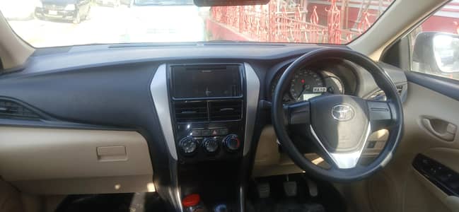 Toyota Yaris 1.3 GLI MT